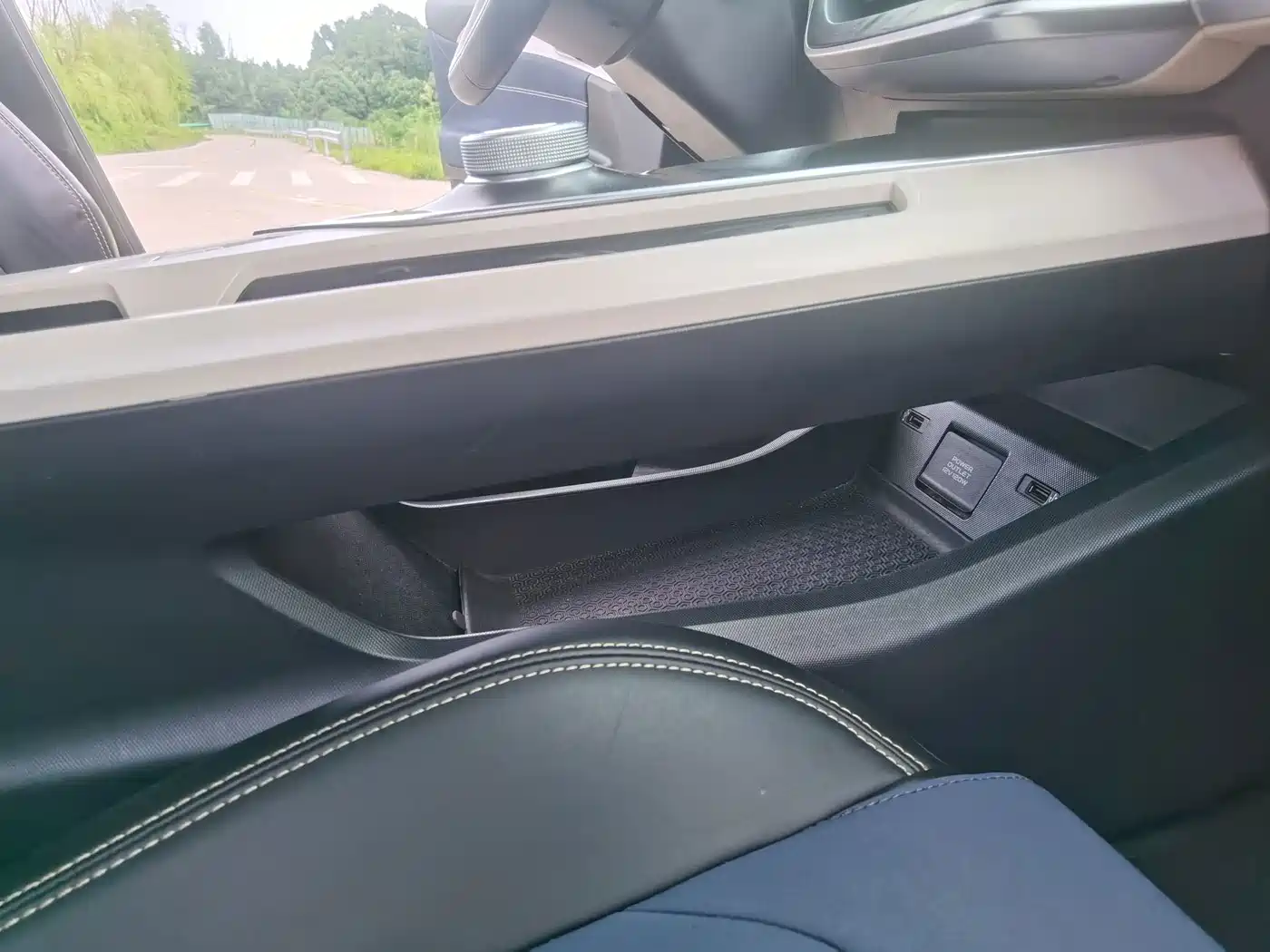 Photo 13 - Geely Geometry A