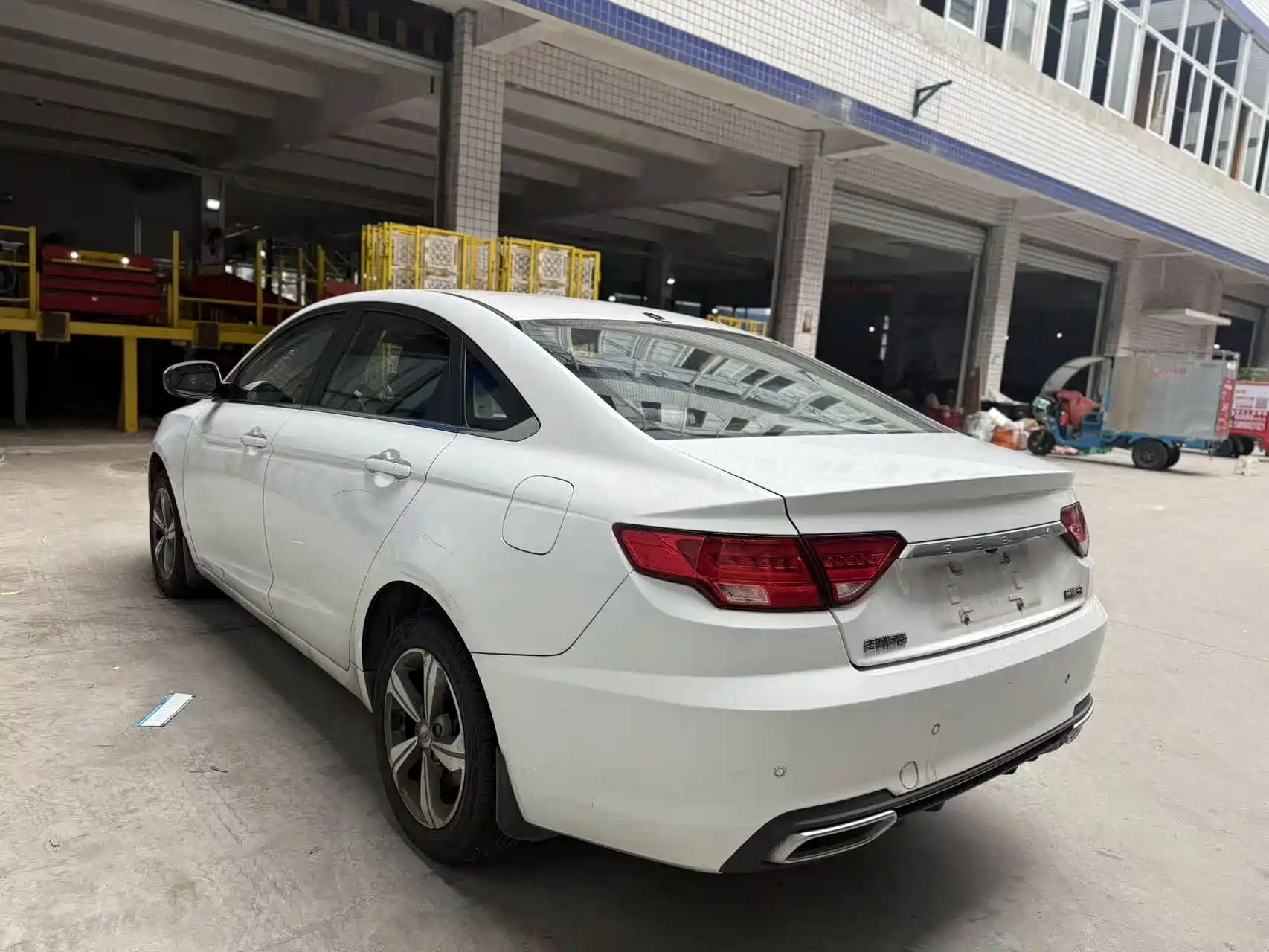 Фото 8 - Geely Emgrand GL