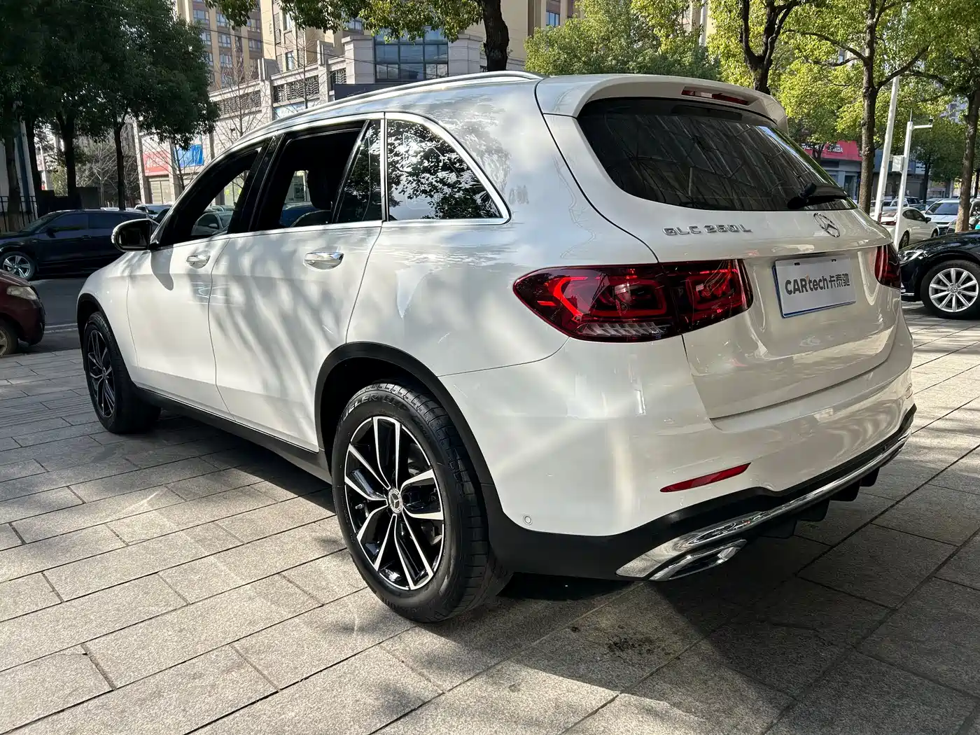 Mercedes-Benz GLC 2021 GLC 260 L 4MATIC Luxury фото 3