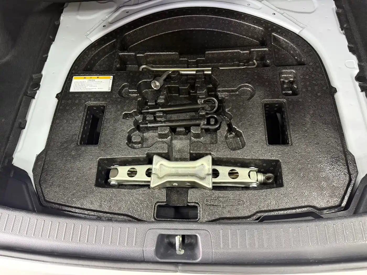 Toyota Corolla 2023 1.2T Elite Edition фото 17