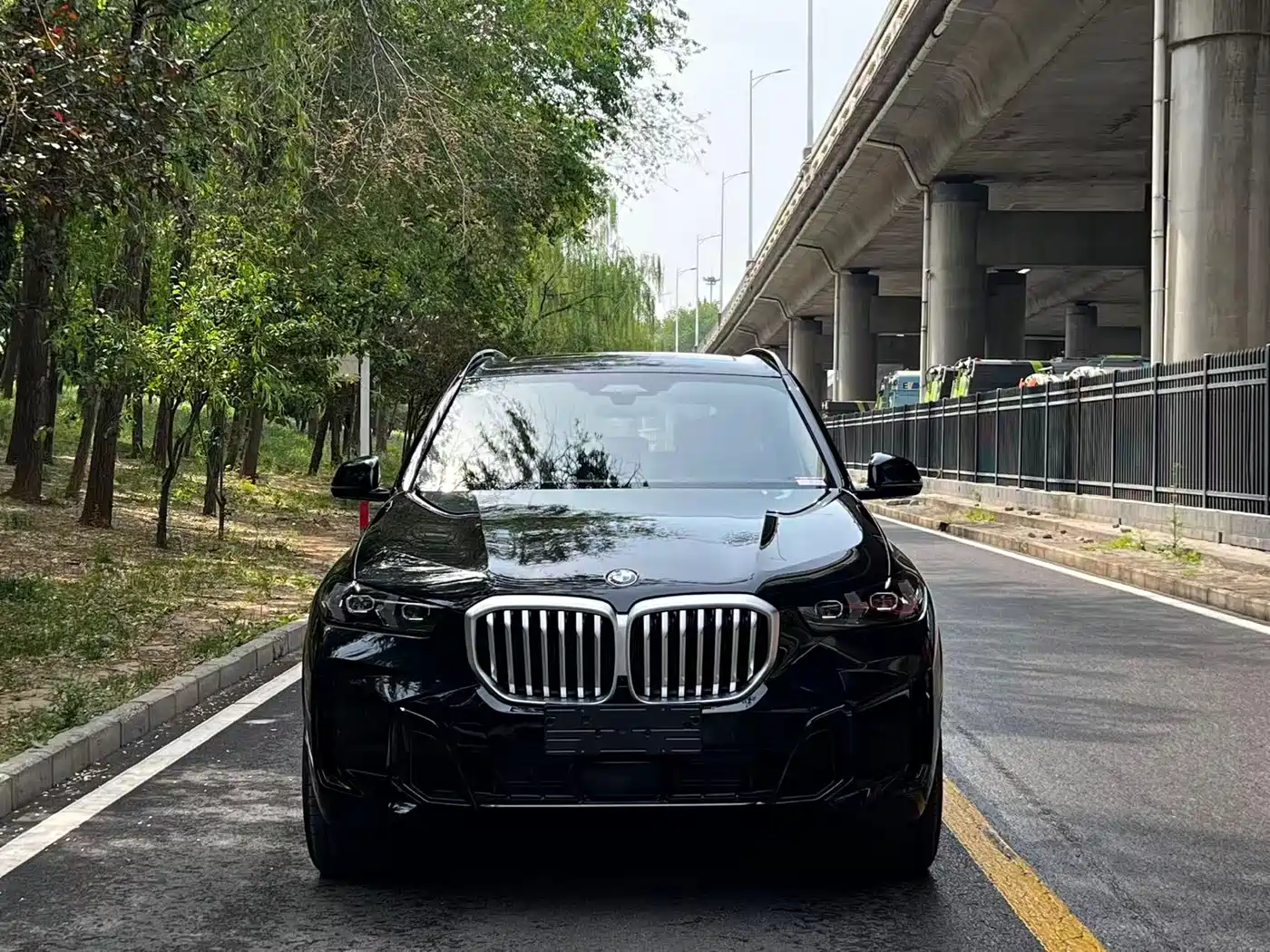 BMW X5 2026 xDrive 30Li Luxury M Sport Night Edition Package