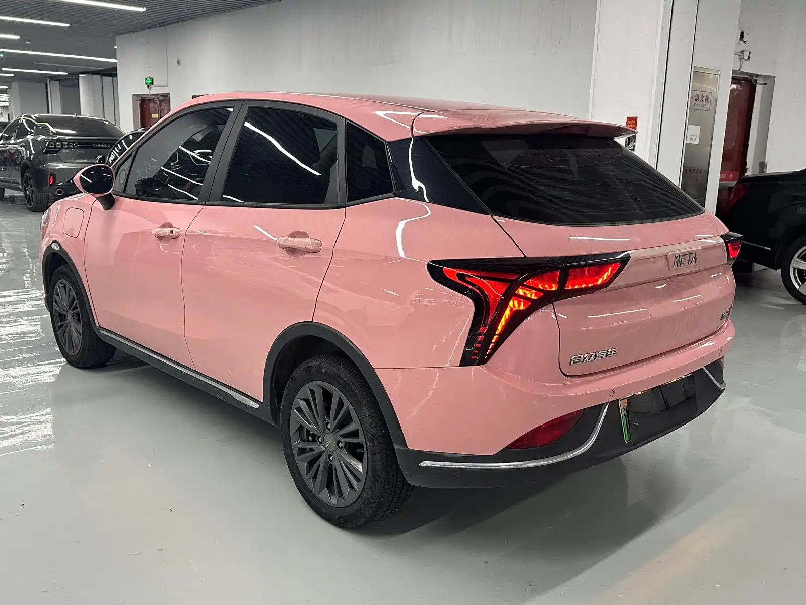 صورة 12 - Nezha Auto Nezha V