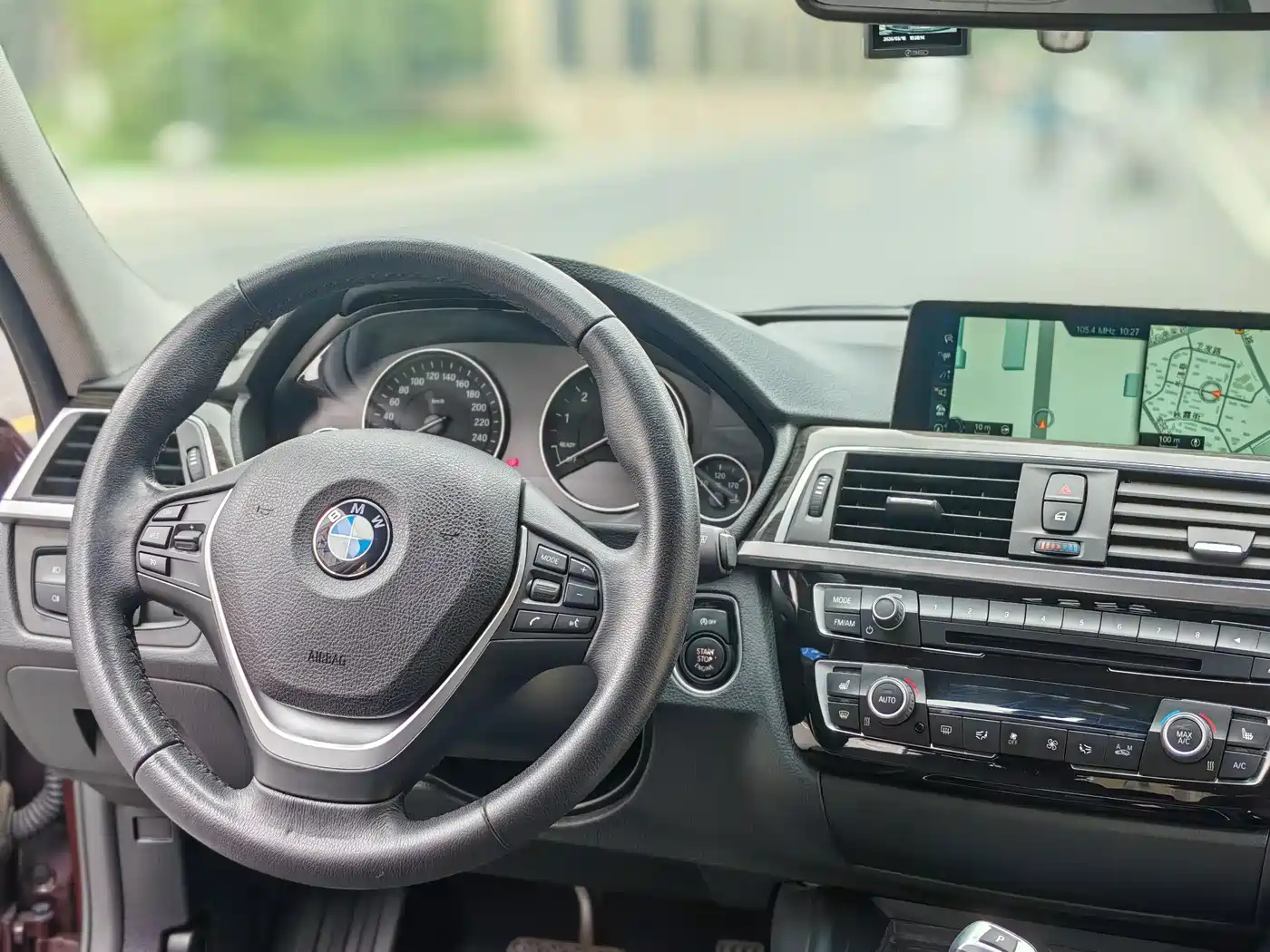 BMW 3 Series 2017 320Li Luxury Design Package фото 9