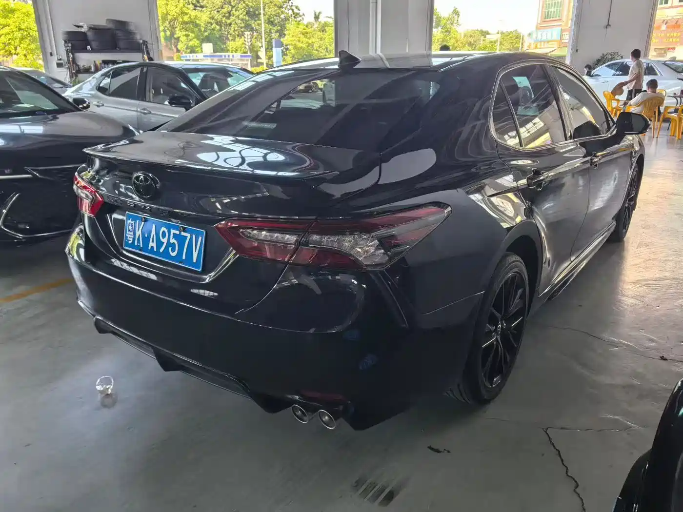 Фото 3 - Toyota Camry