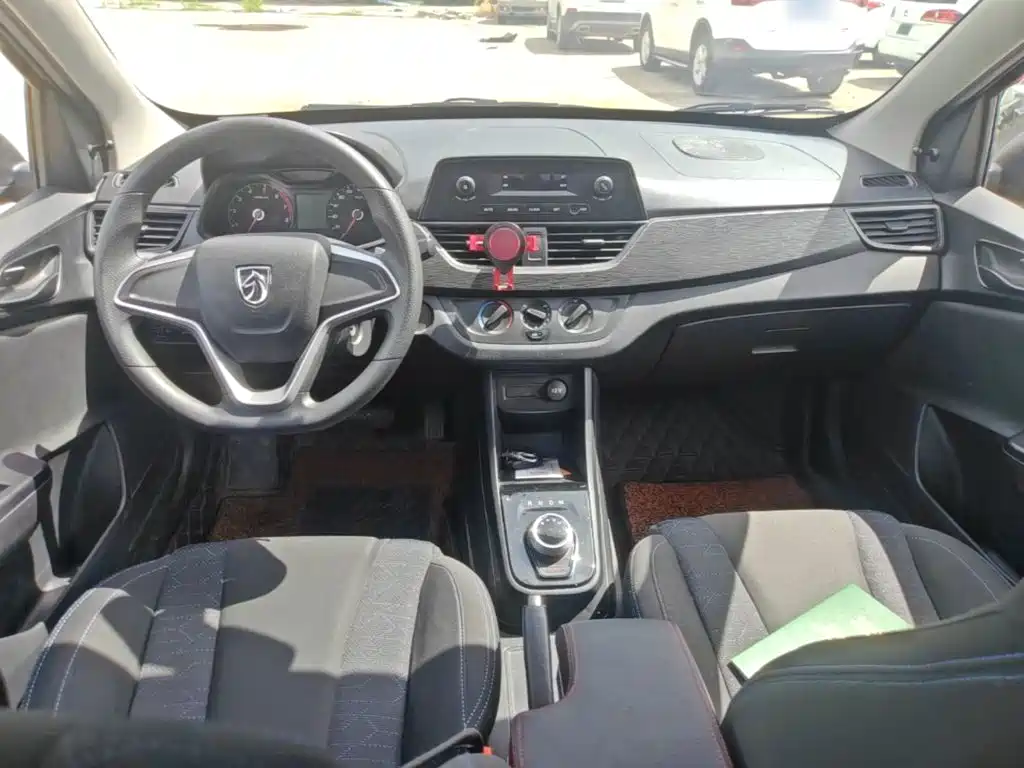 Baojun 310W 2021 2020 1.5L Auto Sport Edition China VI