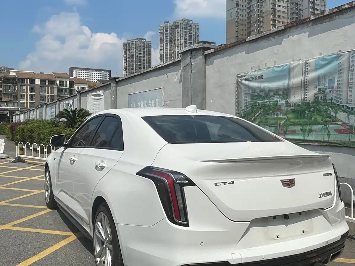 Фото 7 - Cadillac CT4