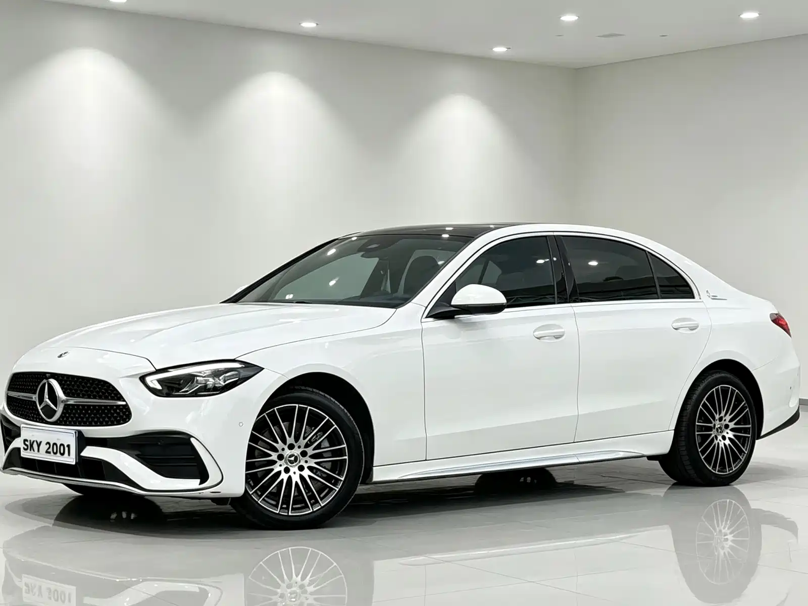 Фото 1 - Mercedes-Benz C-Class