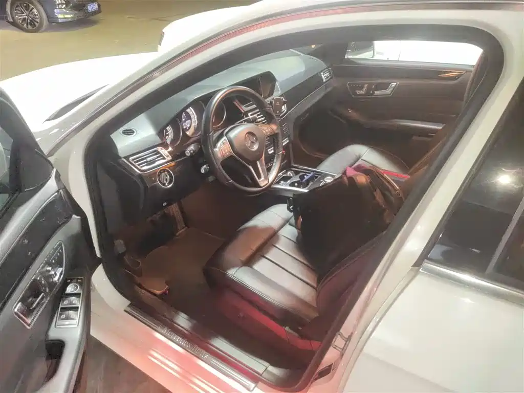 Mercedes-Benz E-Class 2015 Facelift E 200 L Sport фото 15