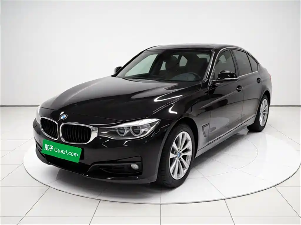 BMW 3 Series GT 2013 Model 320i Leading фото 2
