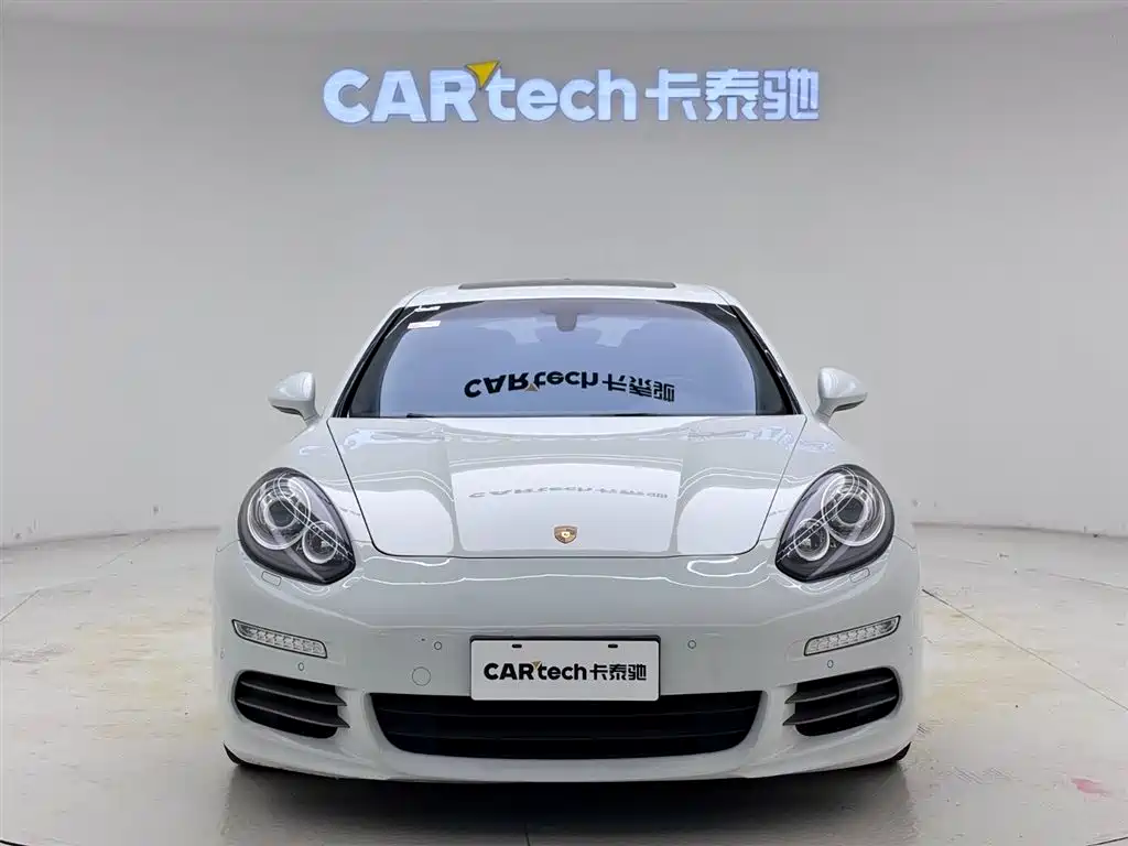 Porsche Panamera 2014 Panamera 4 3.0T фото 5