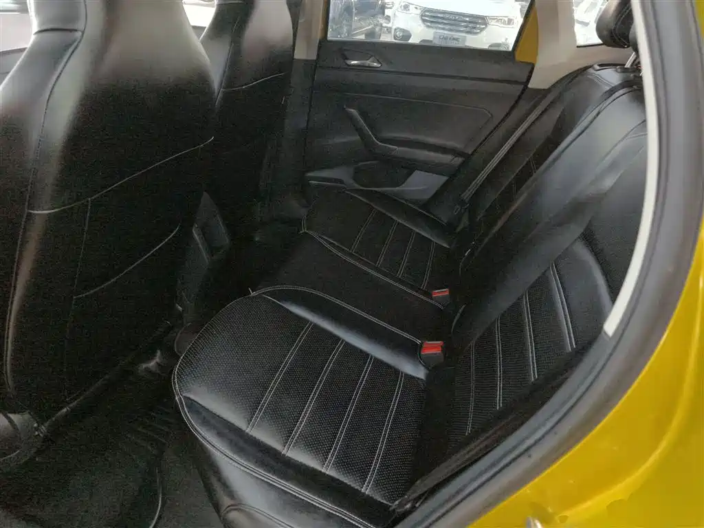 Volkswagen Polo 2021 Plus 1.5L Automatic Panorama Enjoyment Edition фото 14