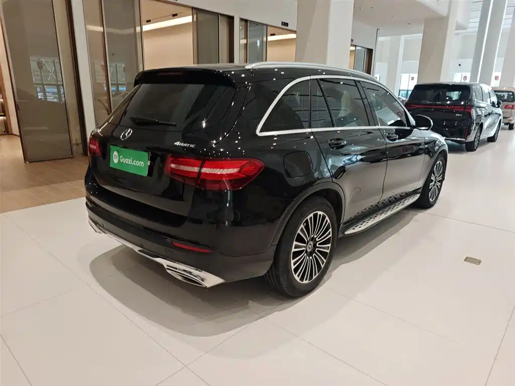 Mercedes-Benz GLC 2018 Facelift GLC 200 4MATIC фото 23