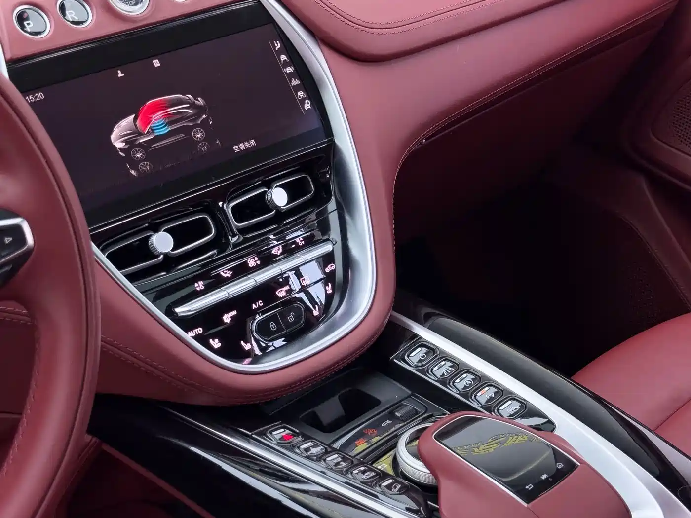Aston Martin DBX 2022 2022 3.0T STRAIGHT-SIX