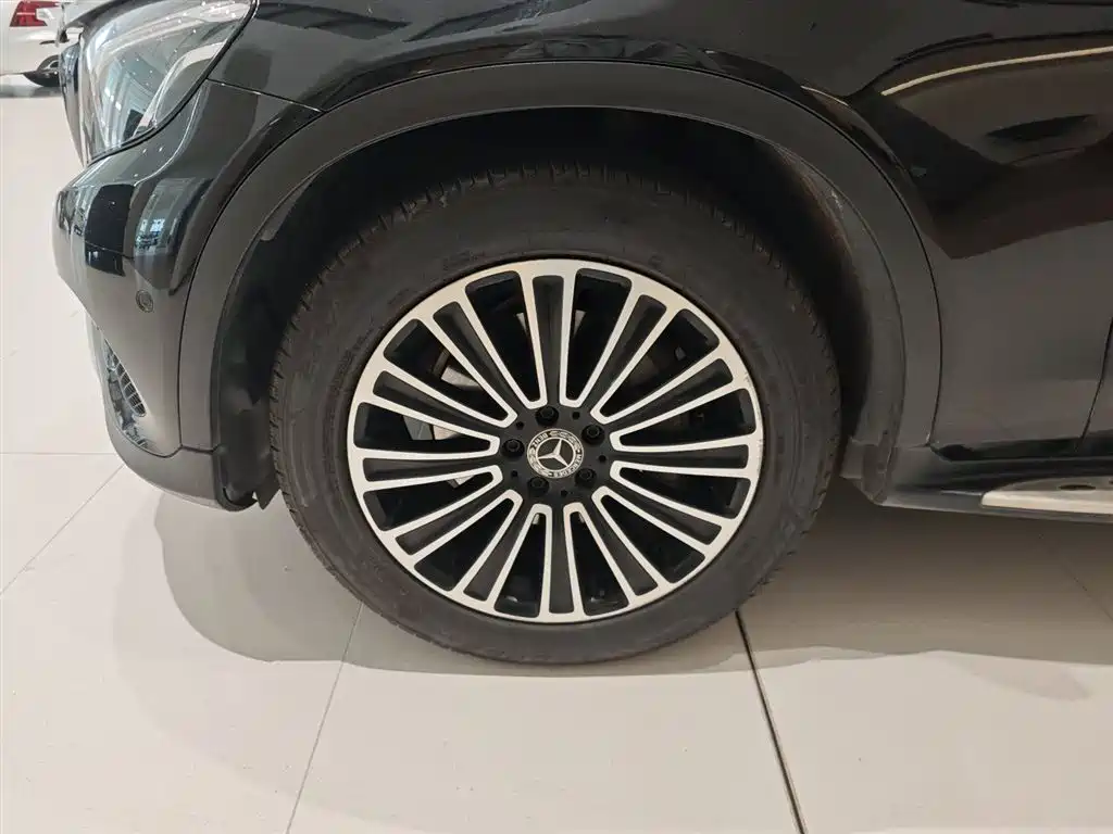 Mercedes-Benz GLC 2018 Facelift GLC 200 4MATIC фото 25
