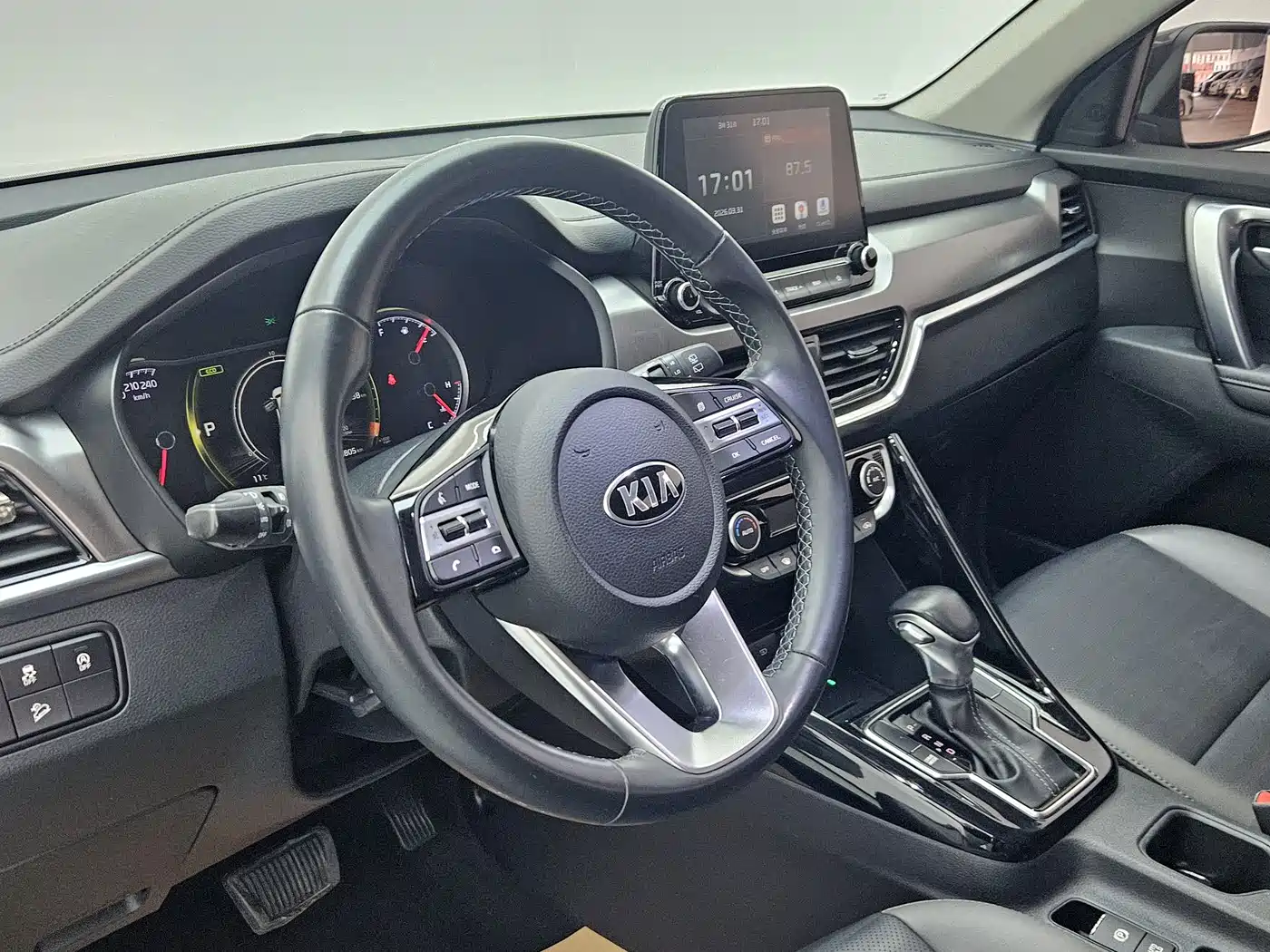 Kia Sportage 2019 2.0L Automatic Smart Luxury Edition фото 10