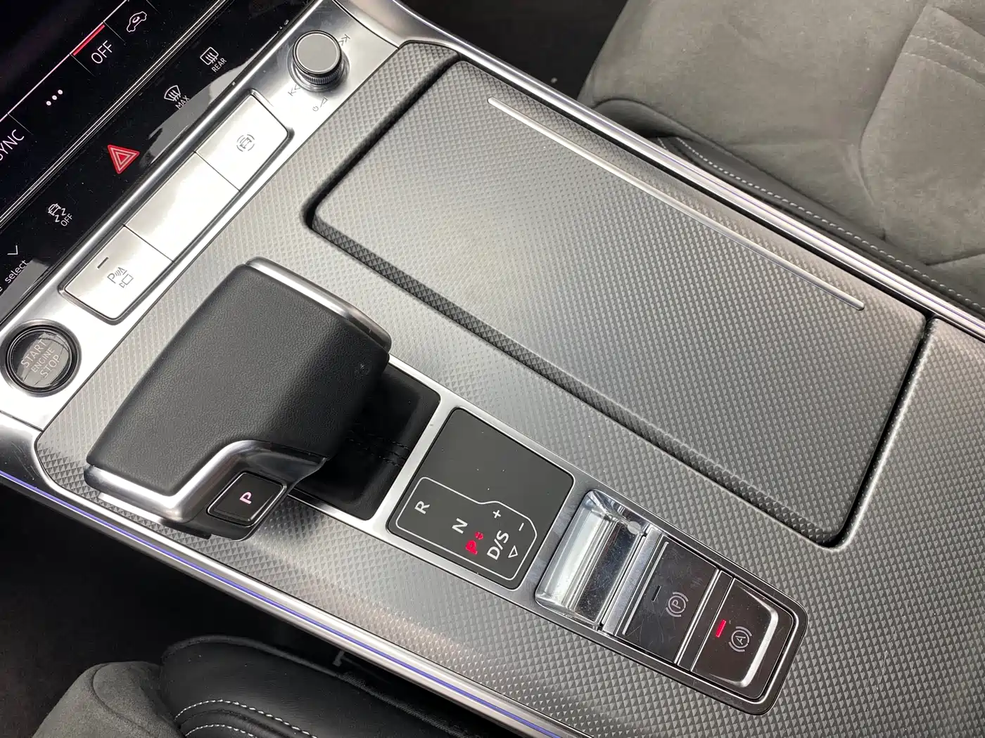 Audi A6L 2024 45 TFSI Premium Dynamic фото 9