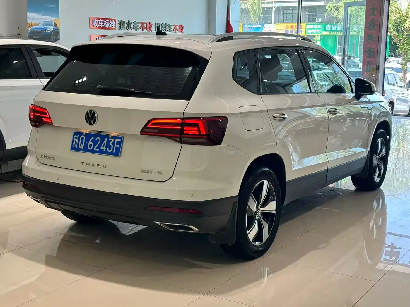 Volkswagen Tharu 2022 280TSI FWD Luxury Edition фото 4