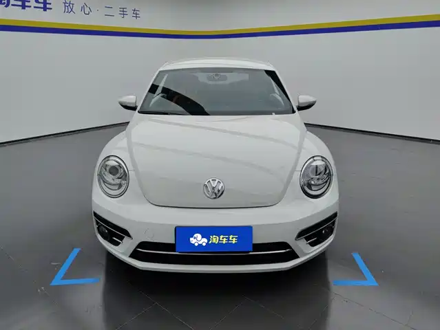 Volkswagen Beetle 2018 180TSI Easy Joy Edition — фото 2