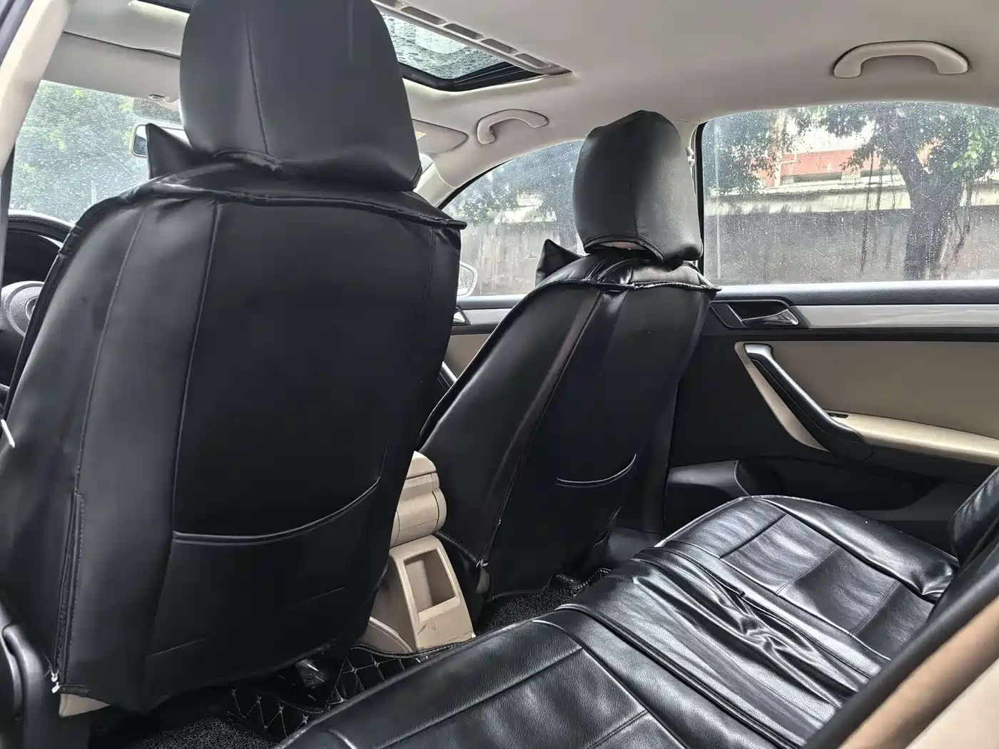 Volkswagen Jetta 2015 1.6L Auto Comfort фото 5