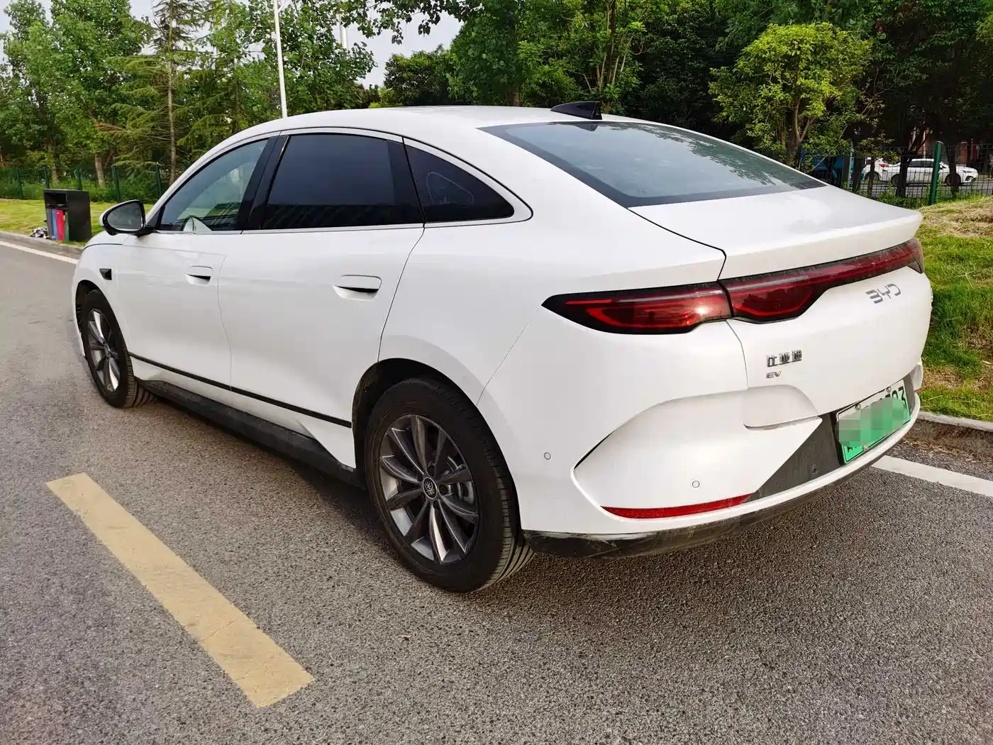 BYD Qin L 2025 EV 470KM Leading Edition фото 16