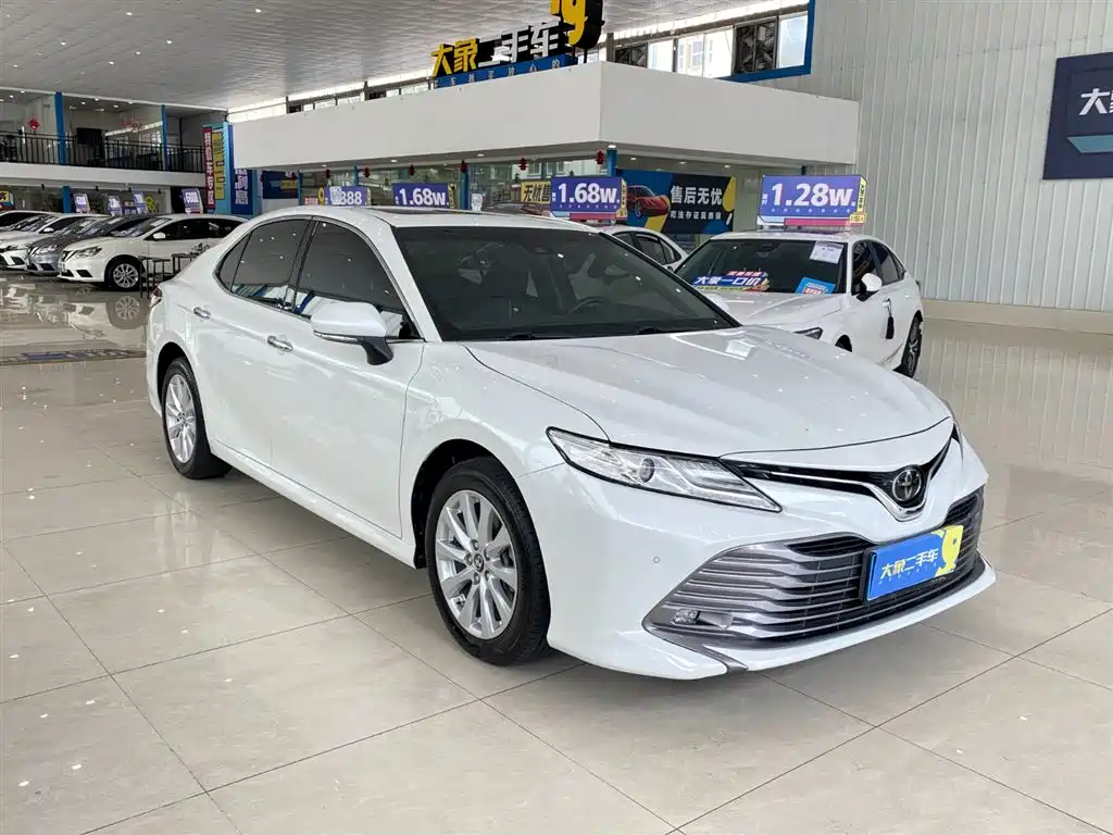 Toyota Camry 2019 2.0G Luxury (China V) фото 3