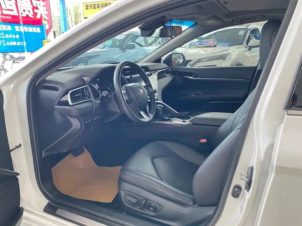 Toyota Camry 2019 2.0G Luxury (China V) фото 7