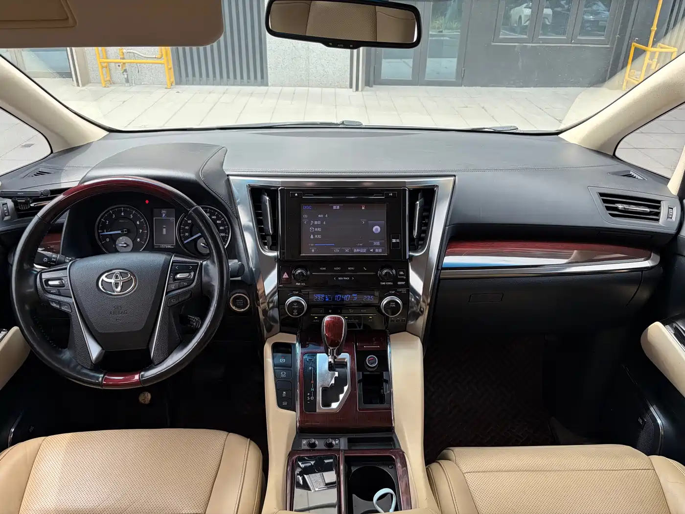 Toyota Alphard 2018 3.5L Luxury фото 6