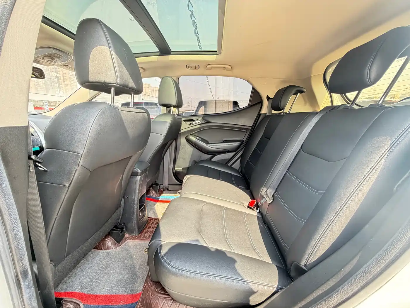 BYD Yuan New Energy 2018 2018 EV360 Smart Connected Cool Type
