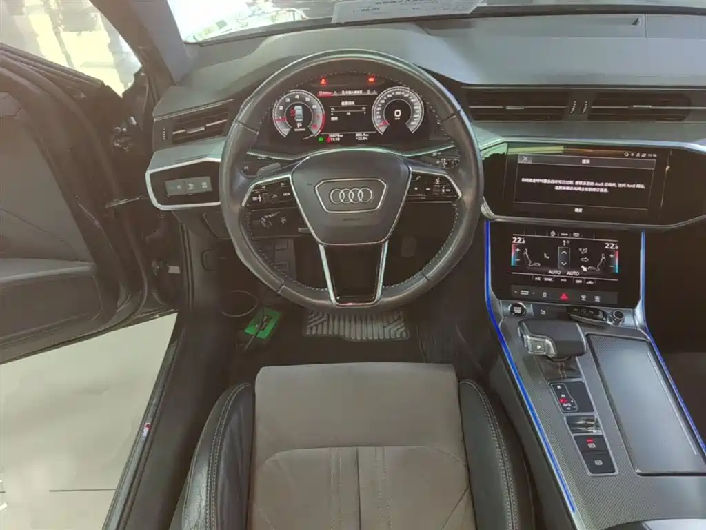 Audi A6L 2021 40 TFSI Luxury Sport фото 11
