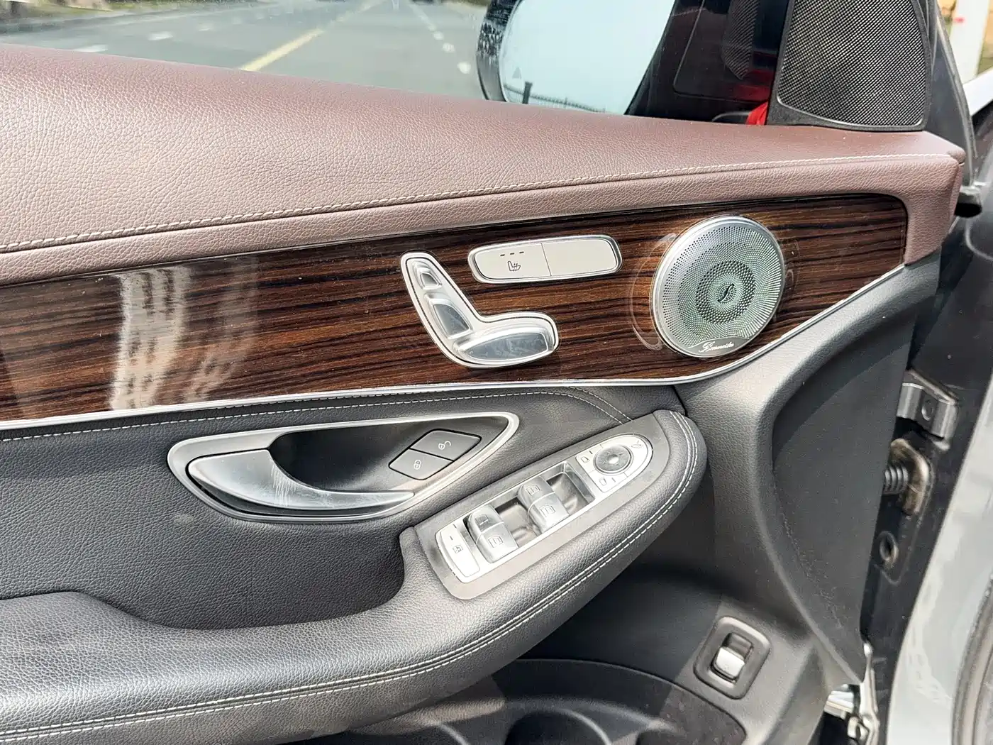 Mercedes-Benz GLC 2017 GLC 260 4MATIC Luxury фото 10