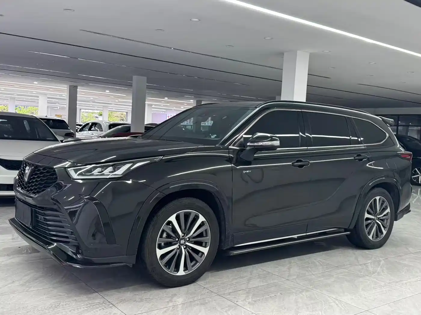 Toyota Crown Kluger 2025 2024 2.5L HEV 4WD Flagship Edition