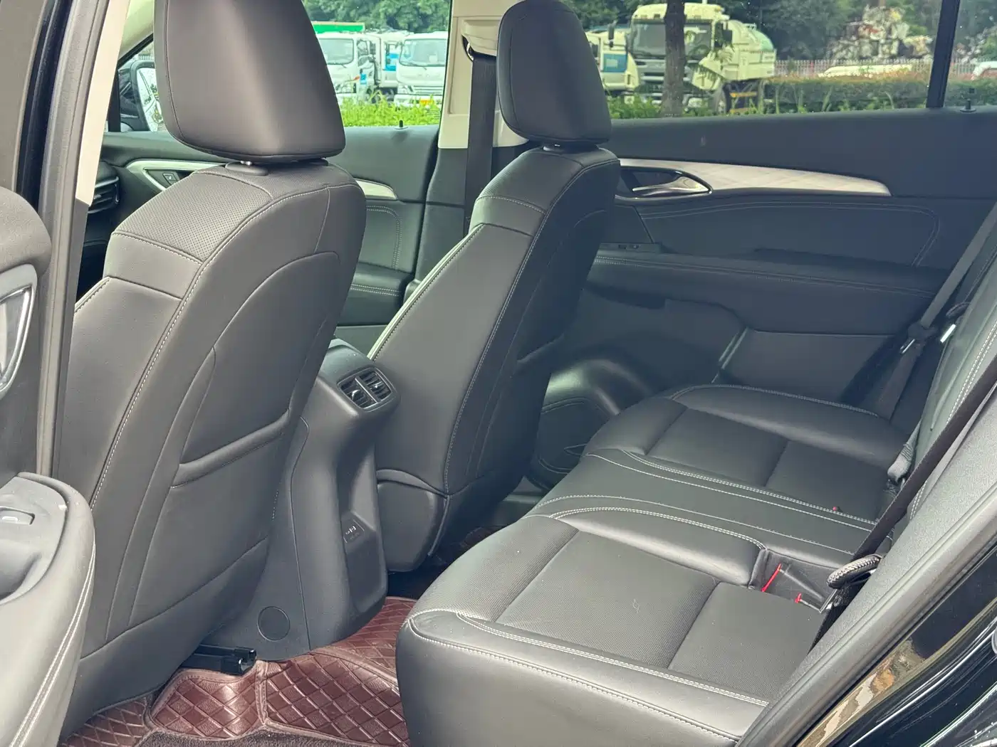 Buick Envision Plus 2025 Enclave Plus 28T 2WD Platinum Edition фото 13