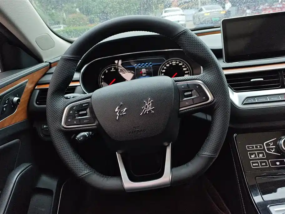 Hongqi H5 2018 30TD Smart Connected Dynamic Edition фото 15