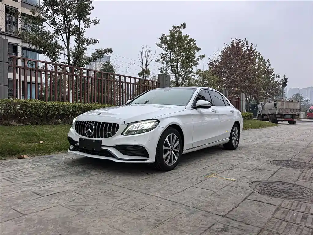 Mercedes-Benz C-Class 2021 C 200 L Fashion Edition фото 2