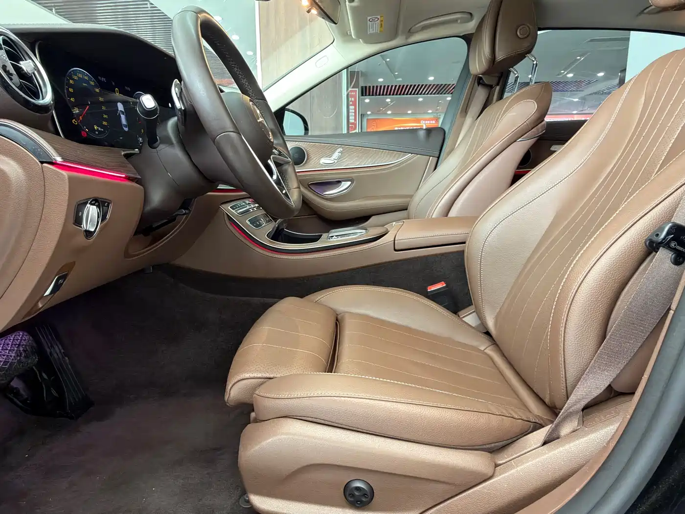 MERCEDES-BENZ E CLASS