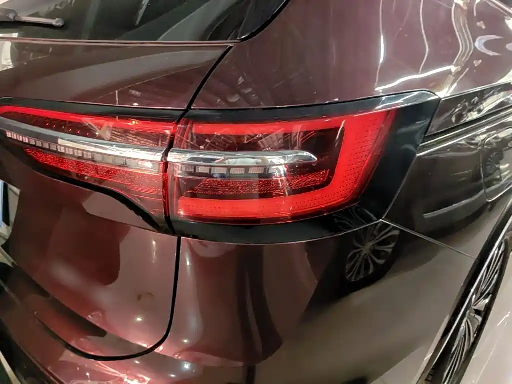 Volkswagen Viloran 2021 2020 380TSI Premium