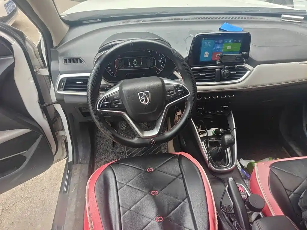 Baojun 510 2017 2017 1.5L Manual Fashion