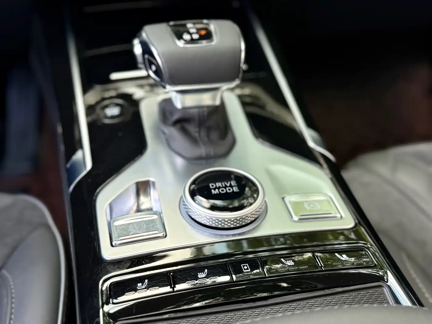 Hongqi HS5 2019 2.0T Smart Connect Enjoy Edition фото 19