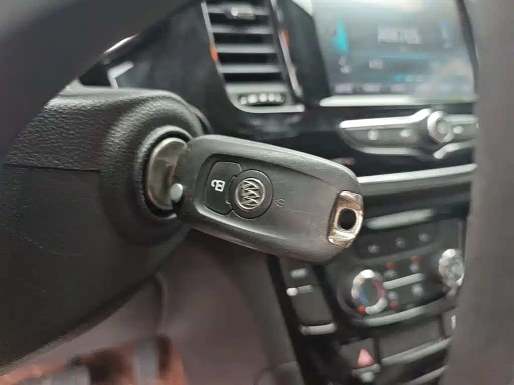 Buick Encore 2018 18T Automatic 2WD Urban Leading фото 9