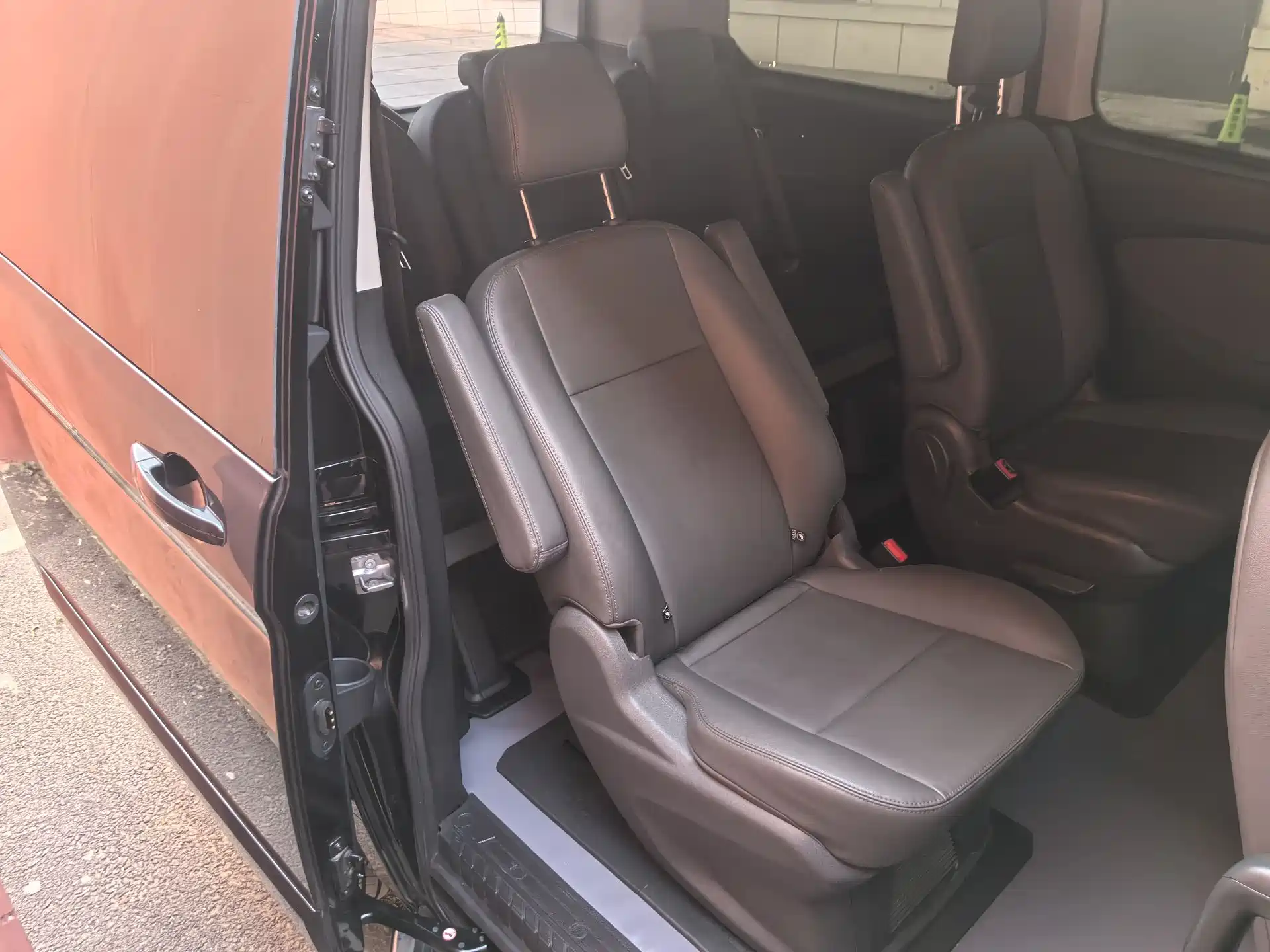 Photo 14 - Ford Tourneo