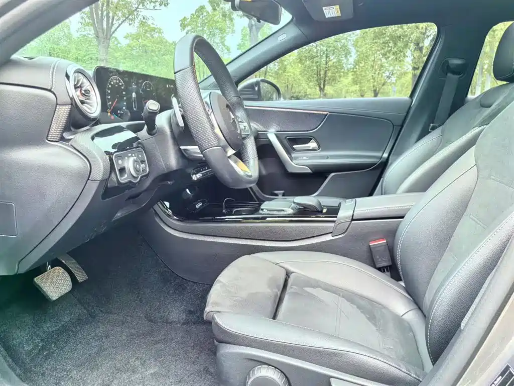 Mercedes-Benz A-Class 2022 Facelift II A 200 L Sport Sedan Fashion фото 24