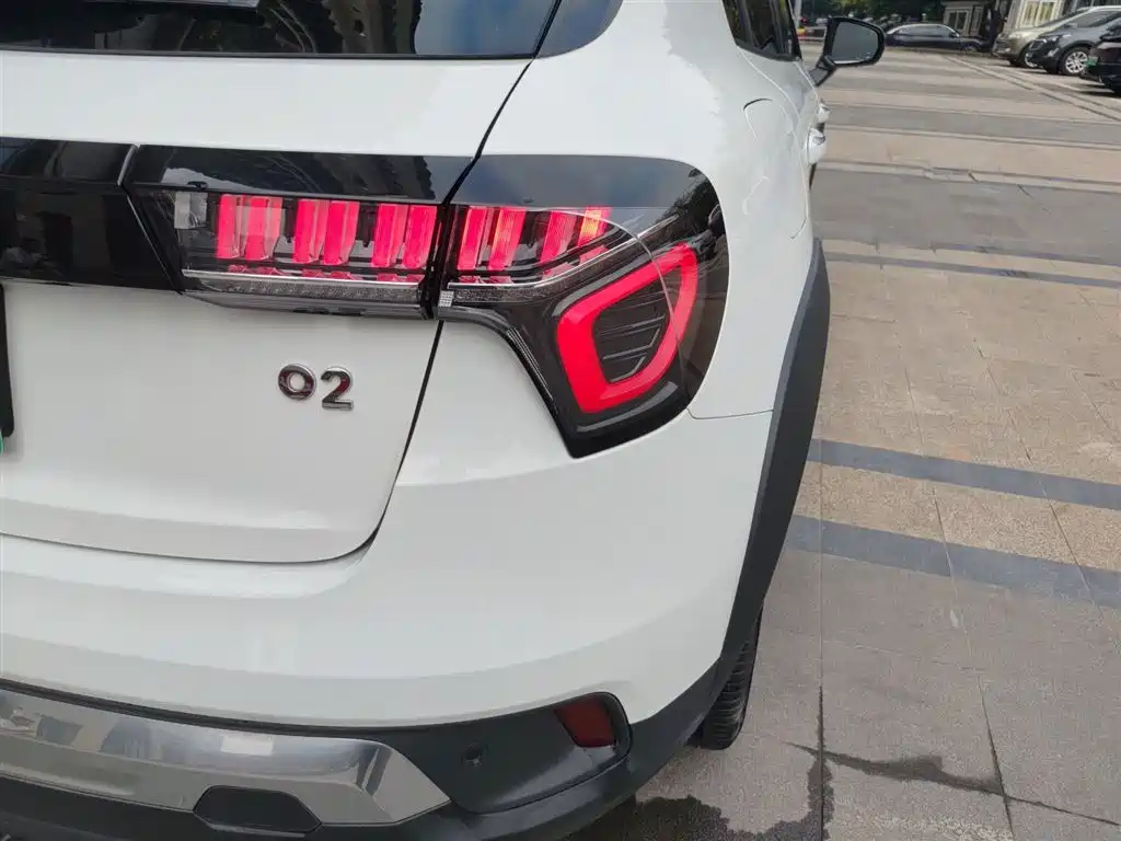 Lynk & Co 02 2018 1.5T DCT 2WD Power Pro Edition China V фото 24