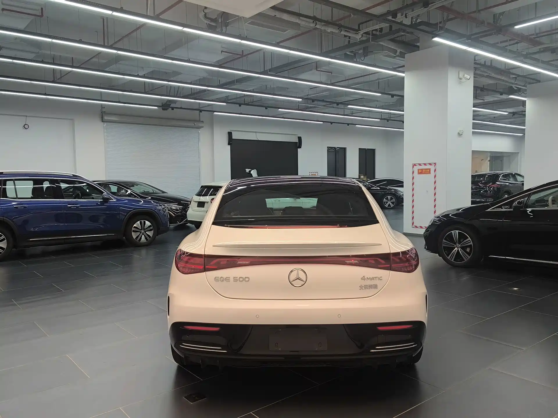 Фото 5 - Mercedes-Benz EQE
