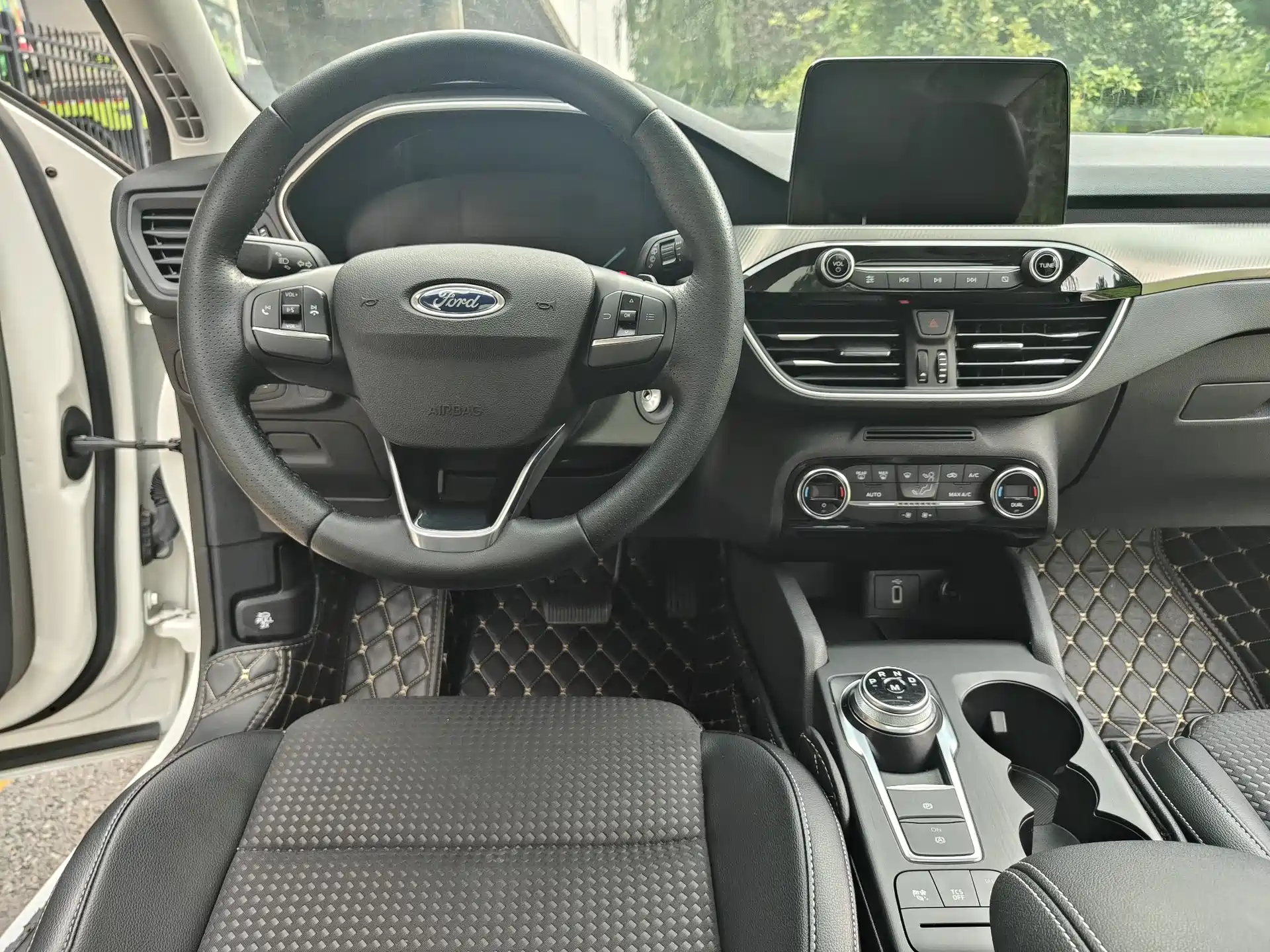 Фото 7 - Ford Focus