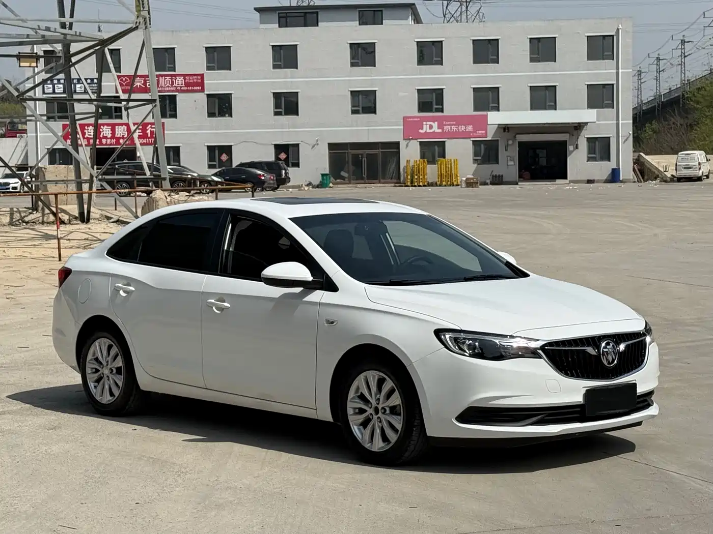 Buick Excelle 2021 Exemplar 1.5L Auto Elite фото 3