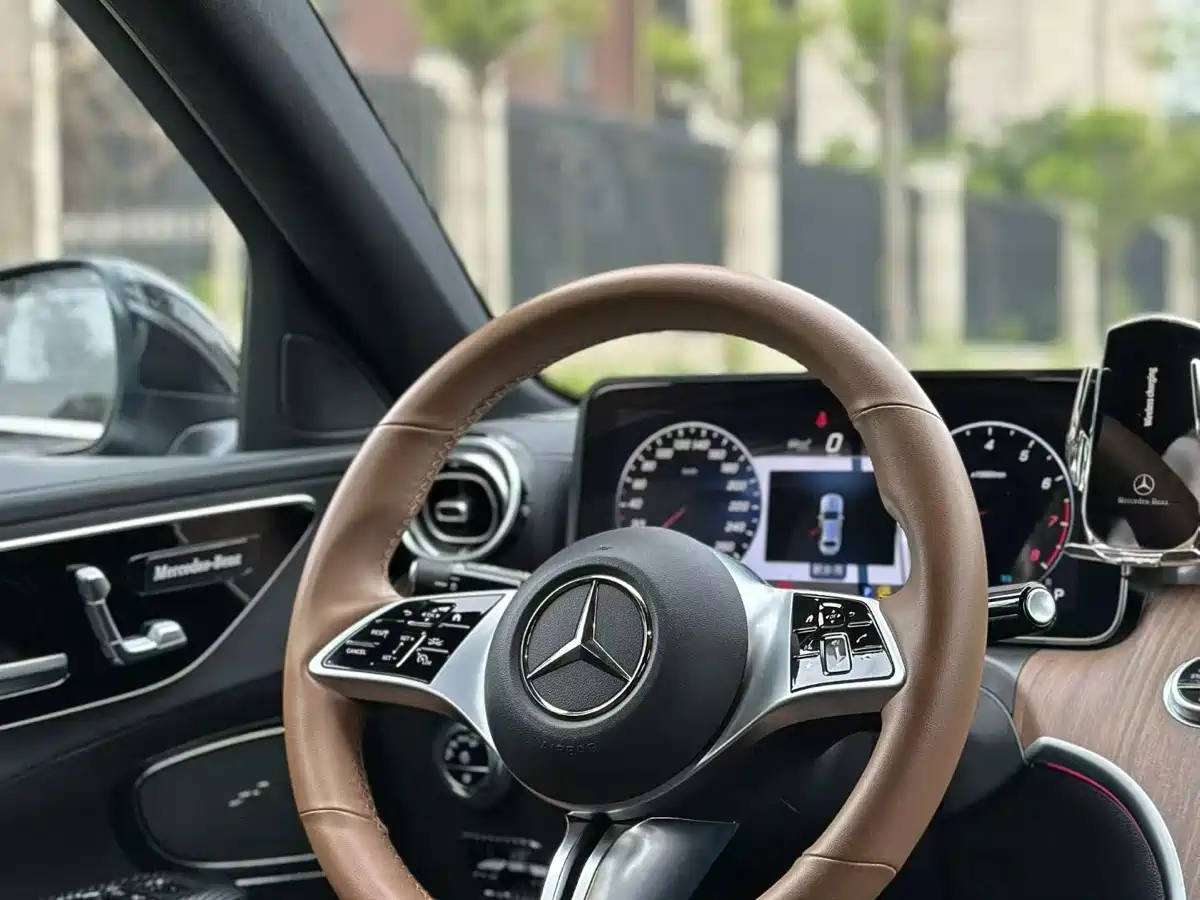 Mercedes-Benz C-Class 2023 C 260 L фото 6