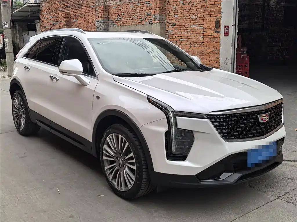 Cadillac XT4 2024 28T 2WD Premium фото 3