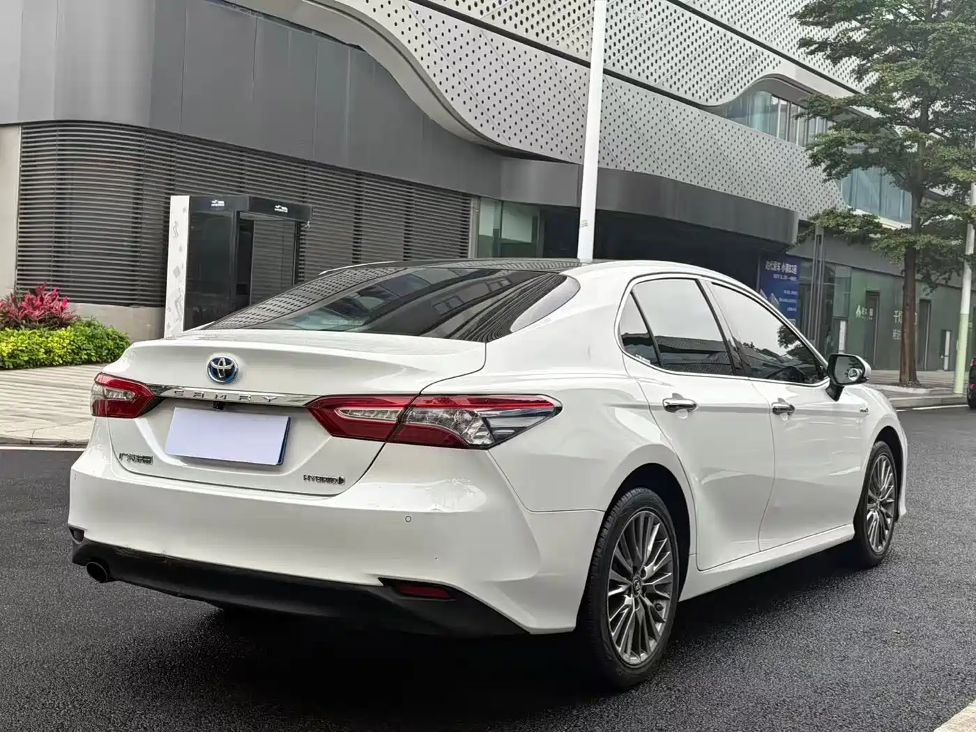 Toyota Camry 2019 Hybrid 2.5HG Luxury Edition China V фото 21
