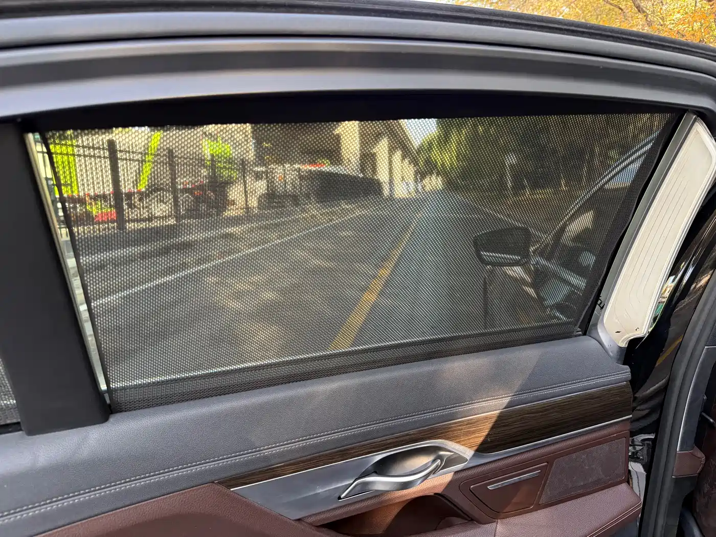 BMW 7 Series 2016 730Li Leading фото 19