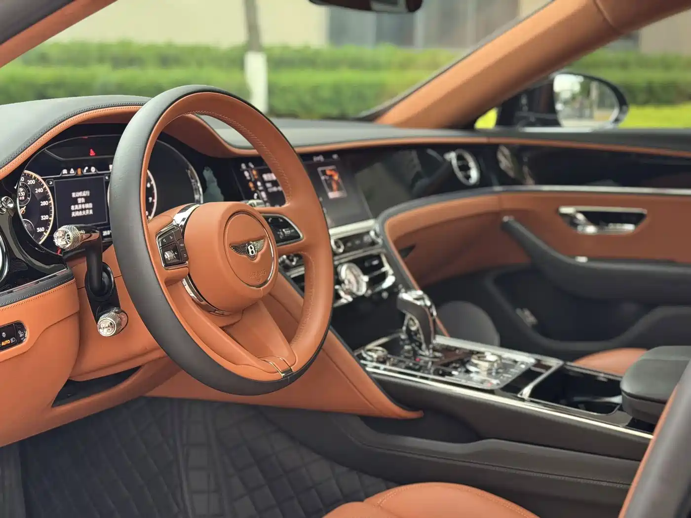 Bentley Flying Spur 2024 2022 4.0T V8 Standard